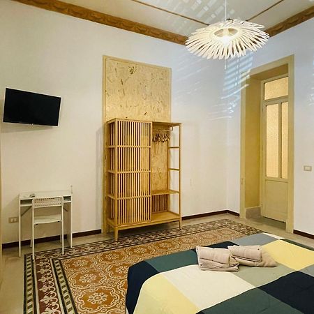 Olivuzza Rooms In Apartment Palermo Eksteriør billede
