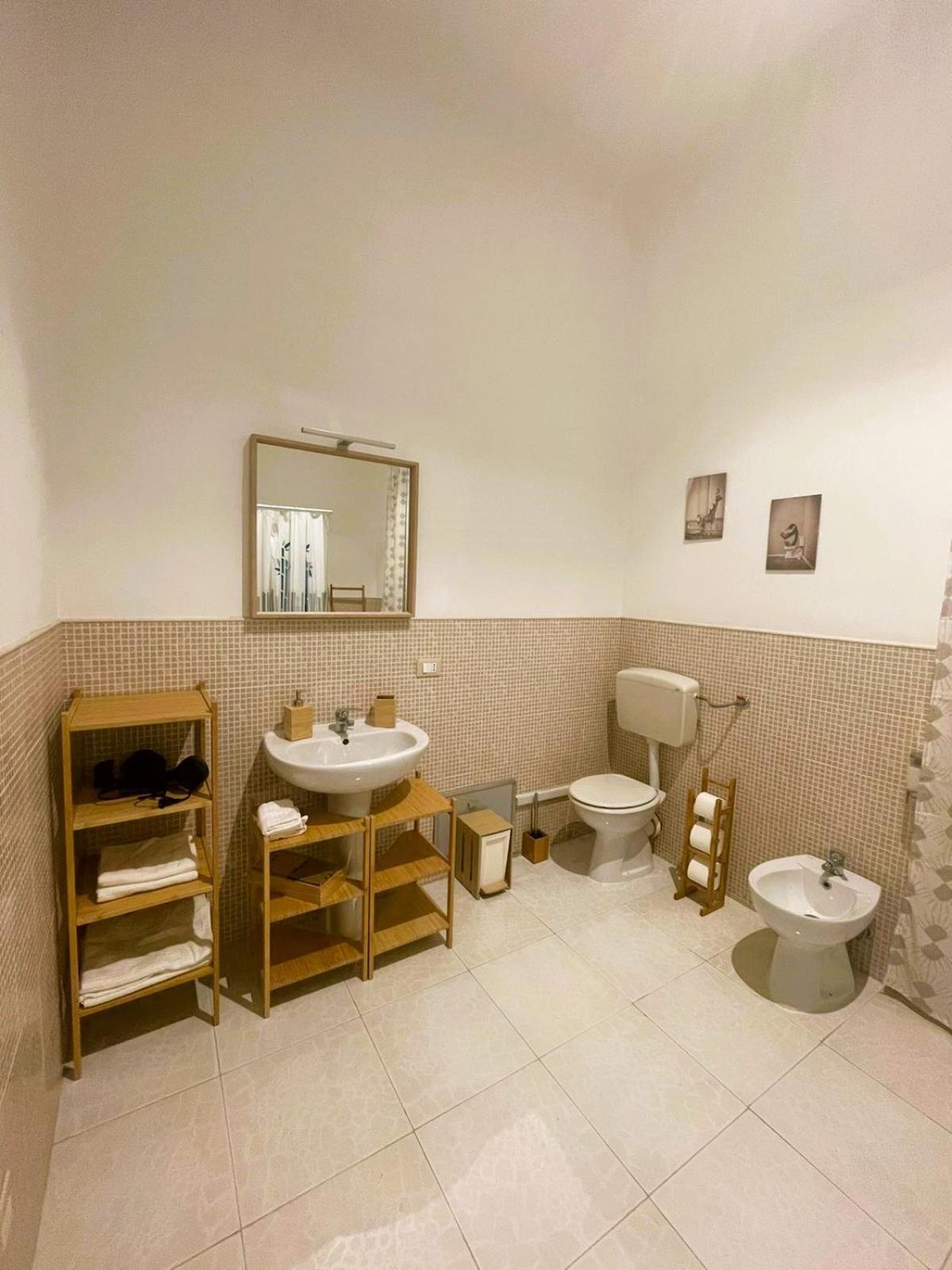 Olivuzza Rooms In Apartment Palermo Eksteriør billede